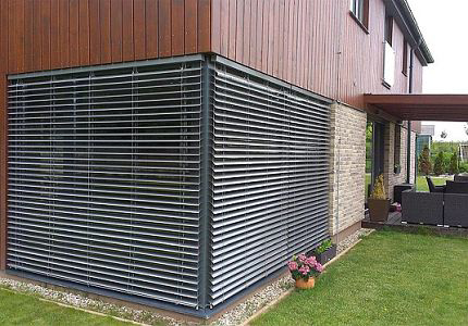 Brise-soleil orientables
