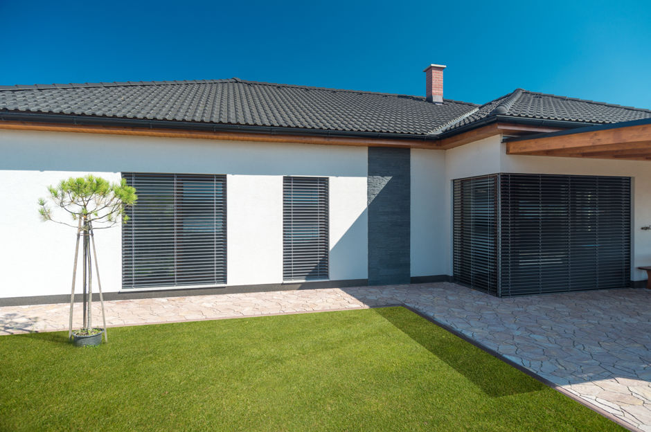 Comment reconnaître un store extérieur de qualité : l'accent sur les détails et les matériaux