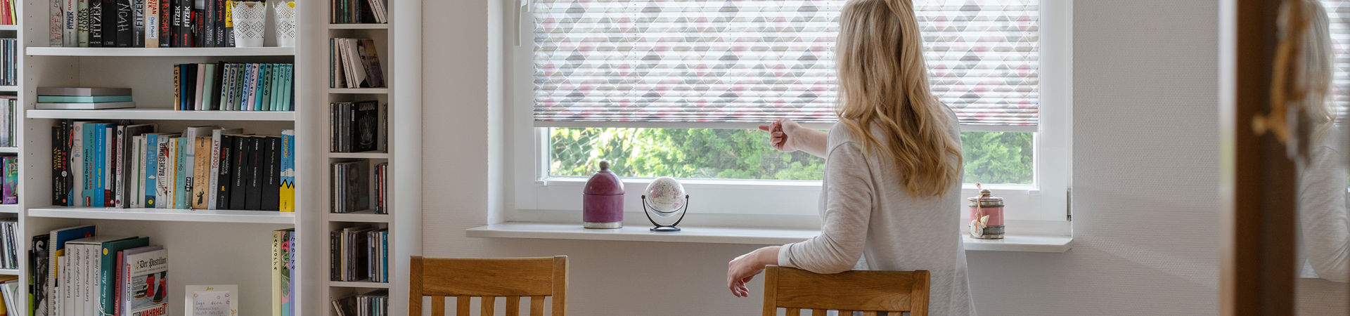 Protection solaire intérieure : comparaison entre volets roulants, stores et plissés