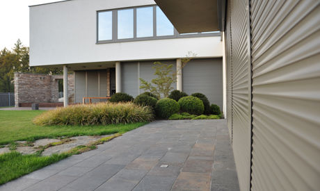 Investir dans l'avenir : pourquoi il est avantageux d'acheter des stores en hiver